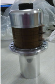 200W 비 길쌈하는 플라스틱 금속을 위한 압전 초음파 용접 변형기