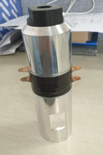 ISO9001를 용접하는 1500W 15K 초음파 용접 변형기 플라스틱 프로젝트